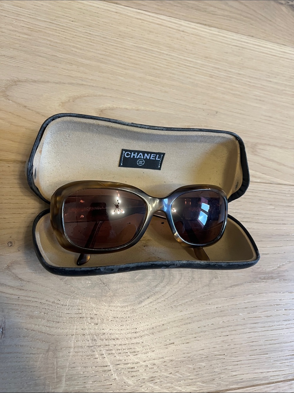 CHANEL Brown Tortoiseshell Gradient Lens Sunglasses